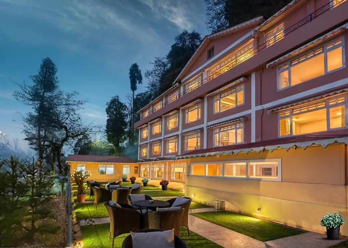Summit Oakden Resort & Spa At Mall Road