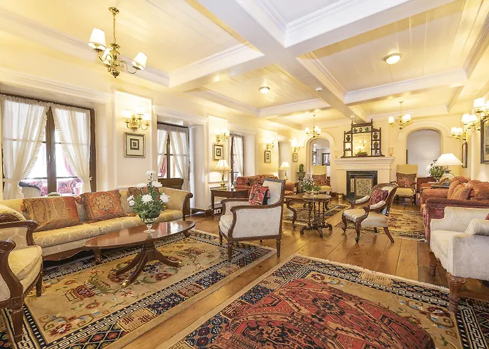 The Elgin, Darjeeling - Heritage Resort & Spa